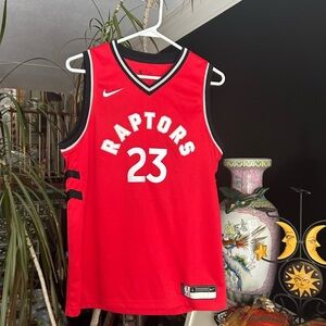 Toronto Raptors Nike Swingman Jersey YOUTH Boys Size Large Red Fred VanVleet NBA